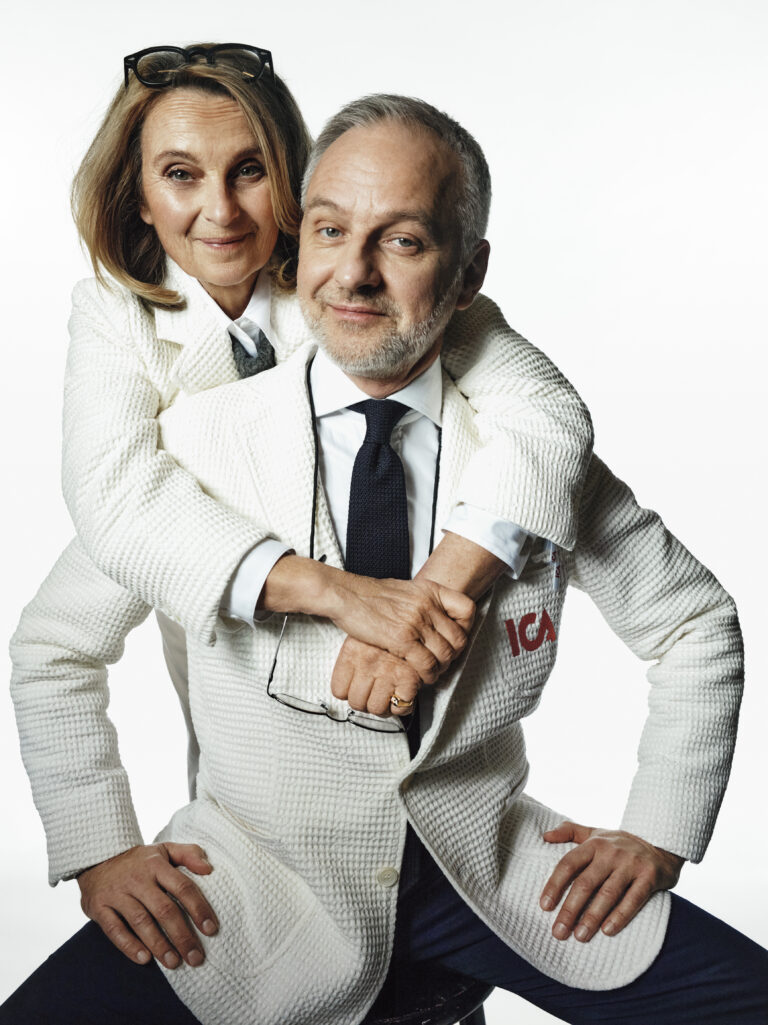 Idag har vi både en Stig och en Stina i butiken. Och publiken hänger med. Foto: ICA